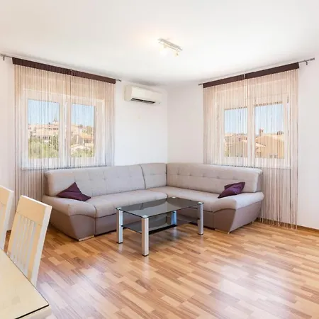 Dragan K1 3* Medulin