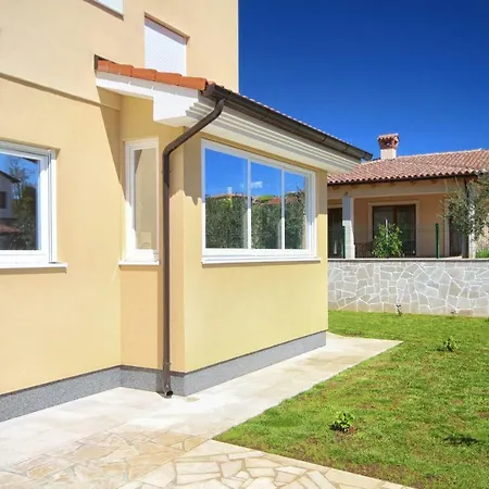 Guest house Dragan K1 *